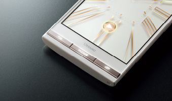 写真:上質感と高い操作性のフルメタルキー