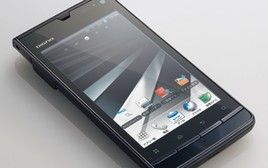 写真:デザインポイント 大きくて見やすい4.0インチディスプレイ