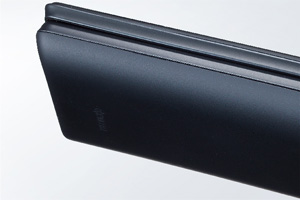 写真:指がフィットし、開きやすい形状