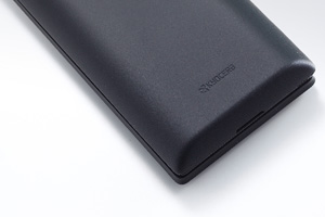 写真:持ちやすさに配慮したラウンド形状