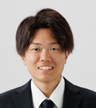 ランニングコーチ　堤 亮雅