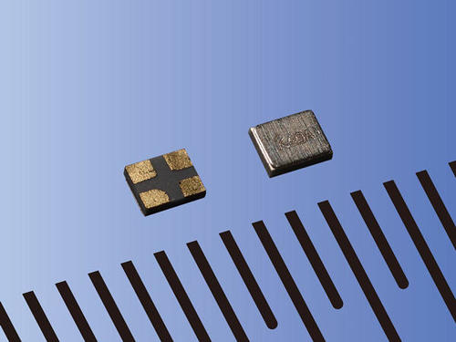 世界最小サイズ<sup>※1</sup>　超小型水晶振動子（1.0×0.8mm）を製品化