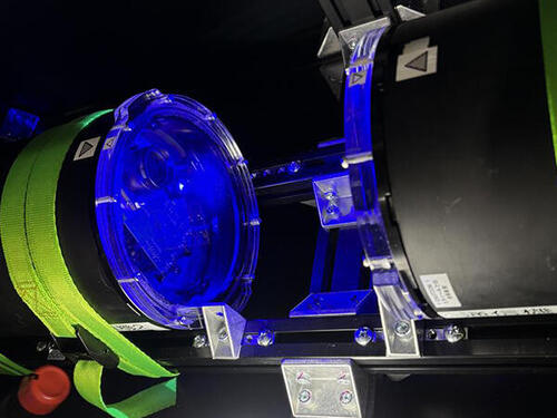 京セラが実海域試験で世界最速レベルの750Mbps※短距離水中光無線通信に成功