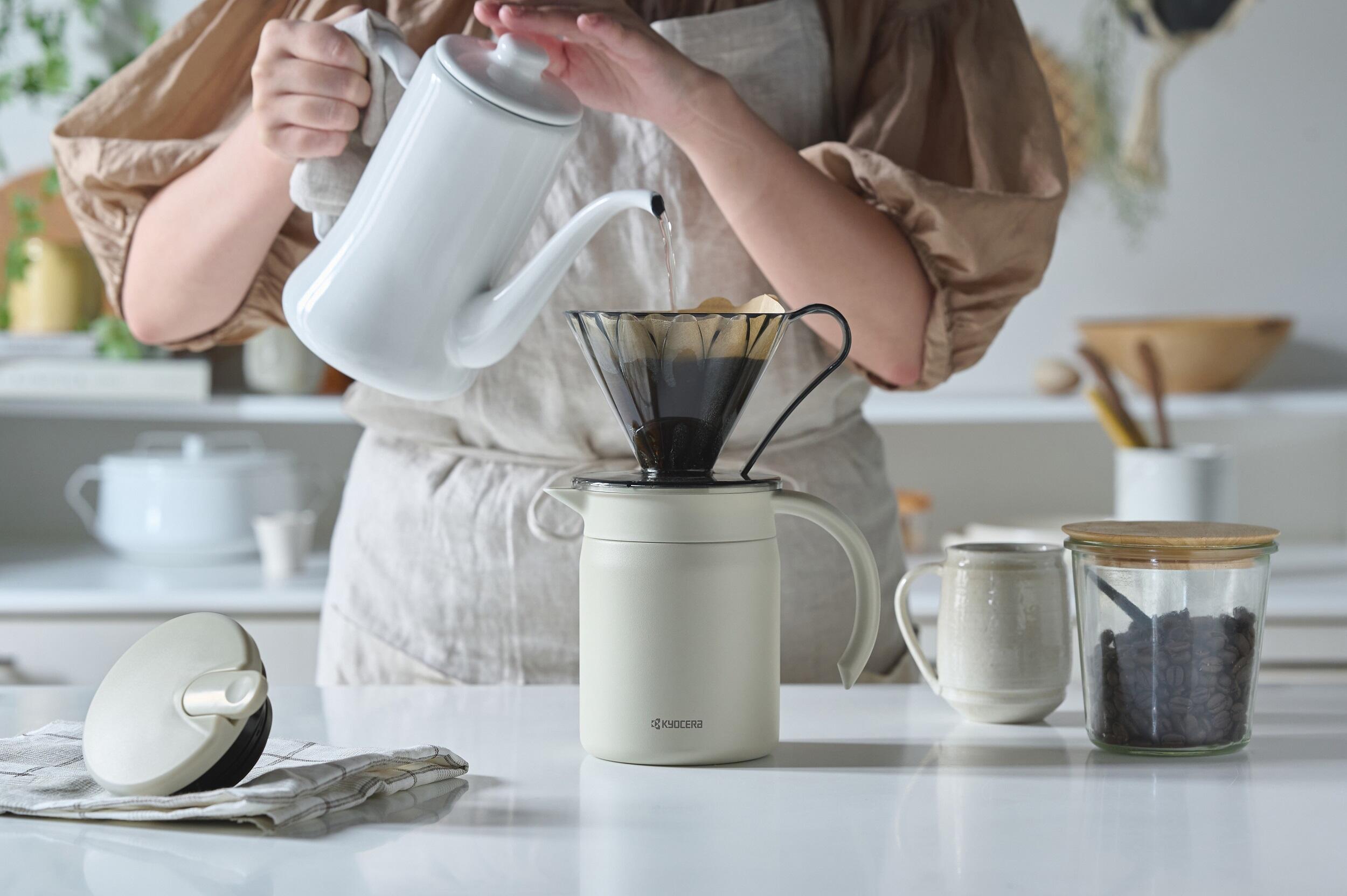 5_CERAMAGコーヒーサーバー_ドリップイメージ.jpg