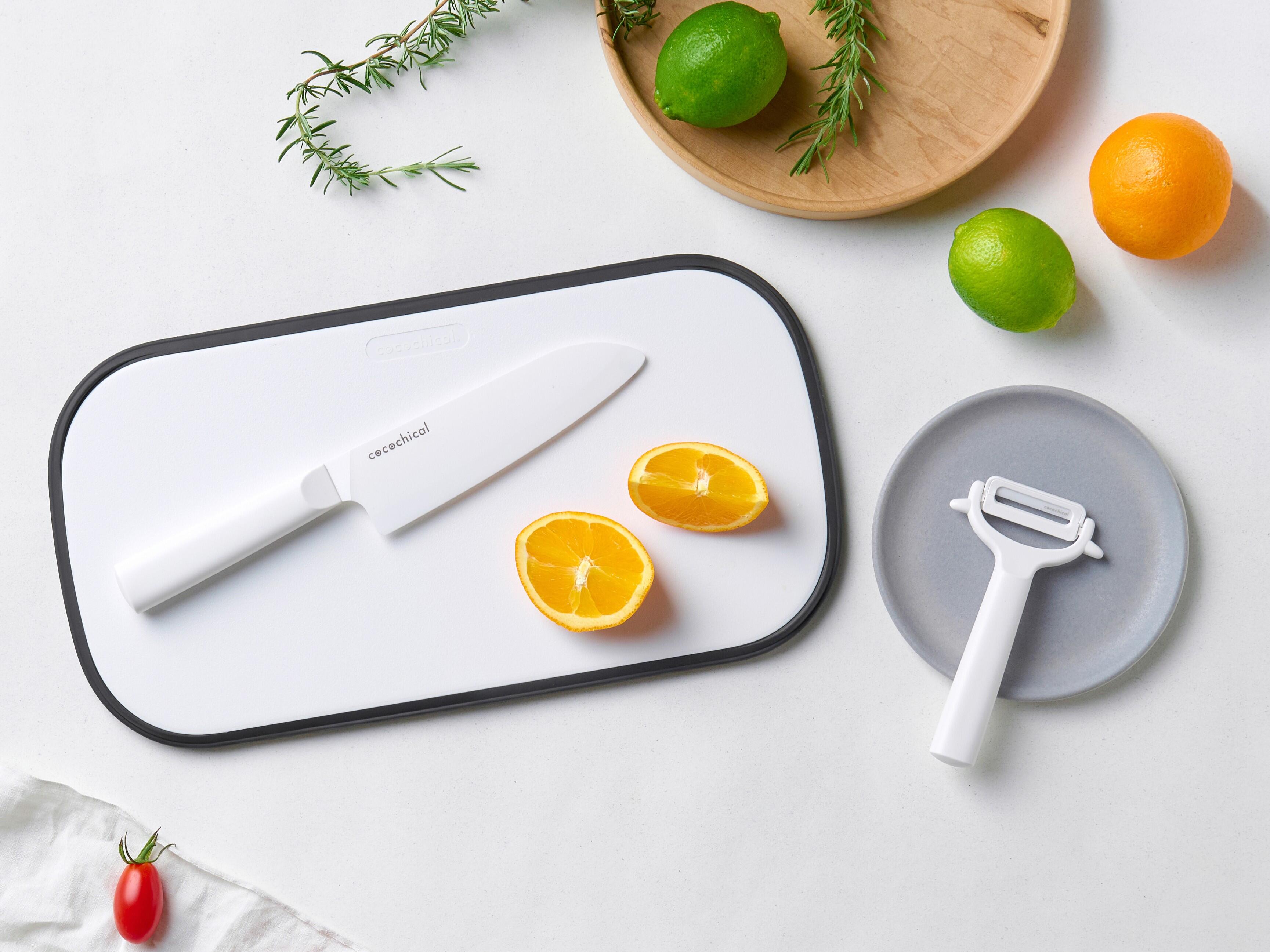 ココチカルシリーズ_キービジュアル_ナイフ&まな板&ピーラー_WHITE.jpg