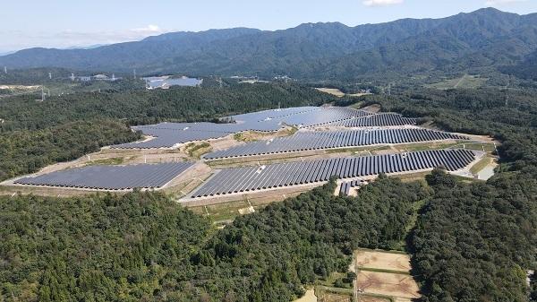 大室メガソーラー発電所.jpg