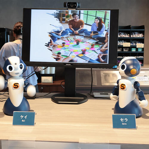 >ロボットに誘われて