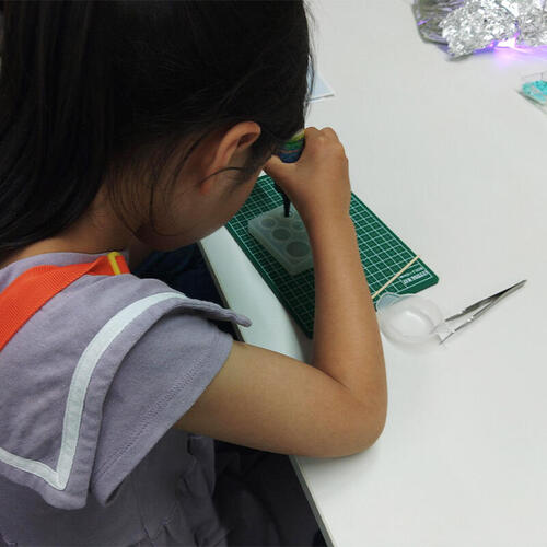 >こどもデーで体験！ 京セラの宝石で、世界に一つだけの作品を