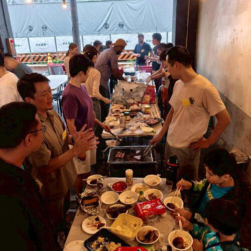 >世界と乾杯！ 「おいしい！」でつながる交流会