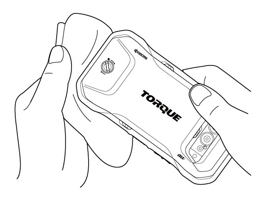 画像：水抜き 隙間に入った水分を拭き取る