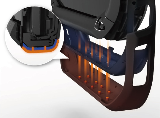 画像：バンパー内部に新たに追加された緩衝用凸形状