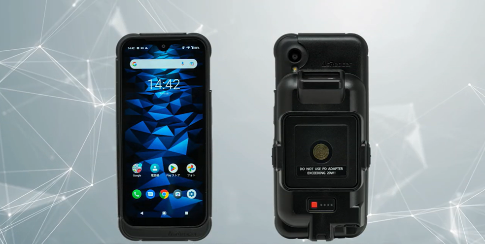 DIGNO® SX4は耐久性に優れ、MIL規格20項目に準拠。専用ケースと合わせてしっかりと端末を保護。