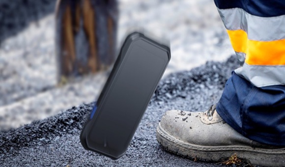 落下や衝撃に強い