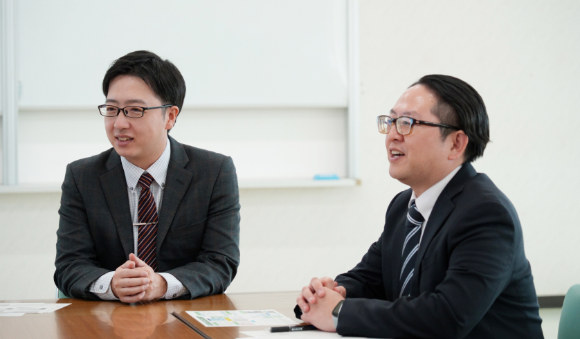 吉野様と甲斐様のインタビュー写真