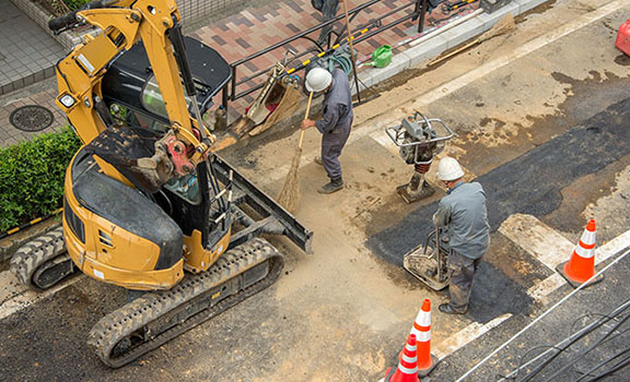 導入事例：建設現場で、真に価値ある電子小黒板を。過酷な環境下でも信頼できる端末で実現