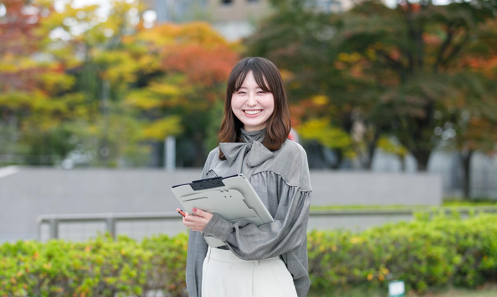 写真 : 社員紹介ビジュアル