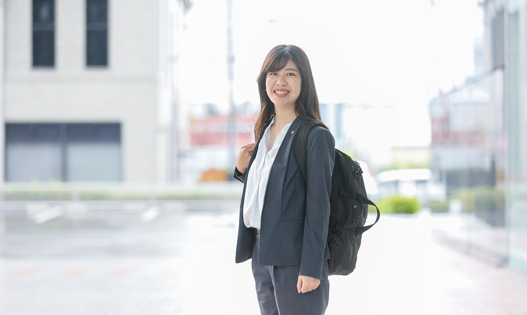 写真 : 社員紹介ビジュアル