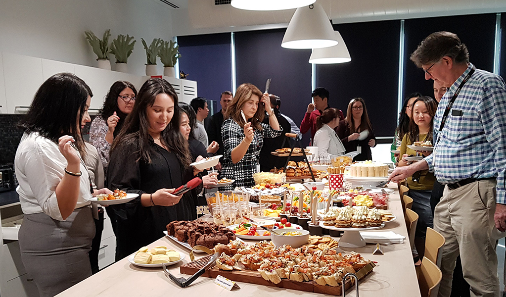 画像：「Australia's Biggest Morning Tea」の様子