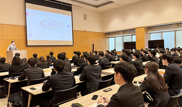 画像：新入社員研修の様子