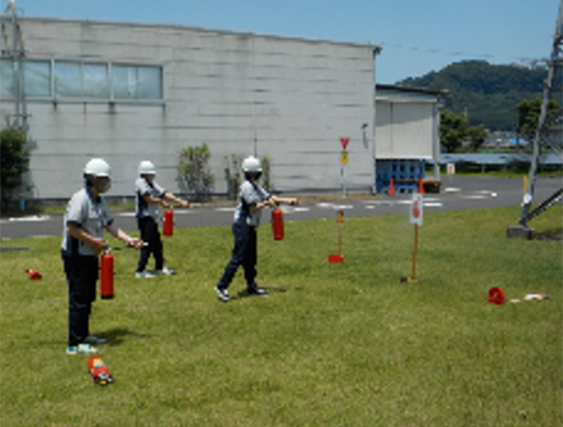画像:消火訓練の様子